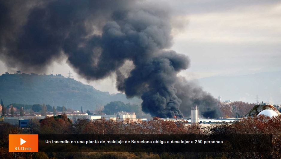 incendio en planta de reciclaje en barcelona